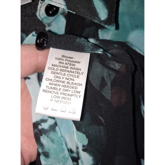 Susan Graver‎ 2 Piece Green Sheer Button Up and Sleeveless Blouse - Picture 10 of 11